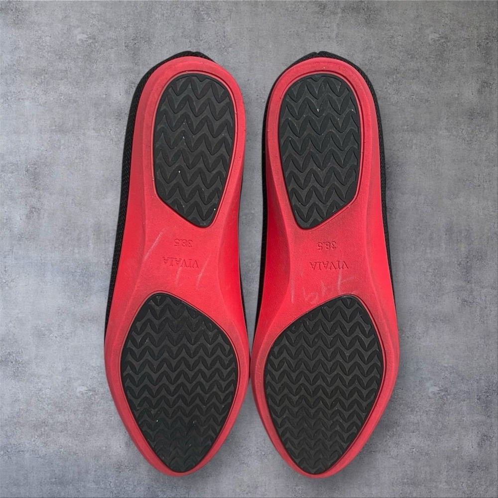 Vivaia Aria Walker  Lightweight Ballet Flat Shoes Womens 7.5 Black Ruby Red Trim - Picture 8 of 8